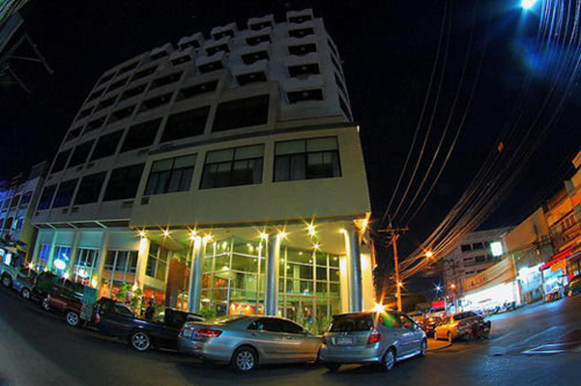 Neo Hatyai Hotel Хатъяй Экстерьер фото